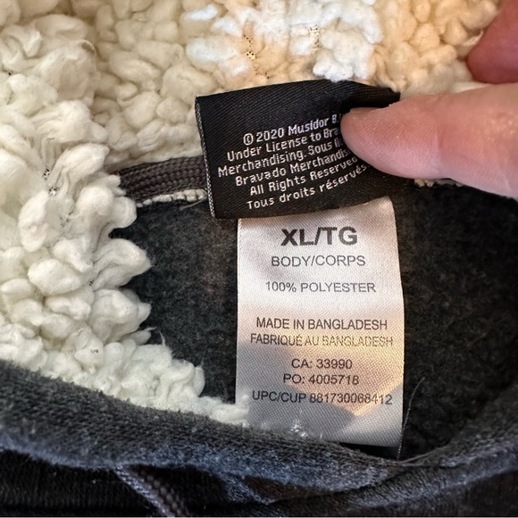 SALE!! Rolling stones with sherpa hood. 2 - Picture 2 of 7